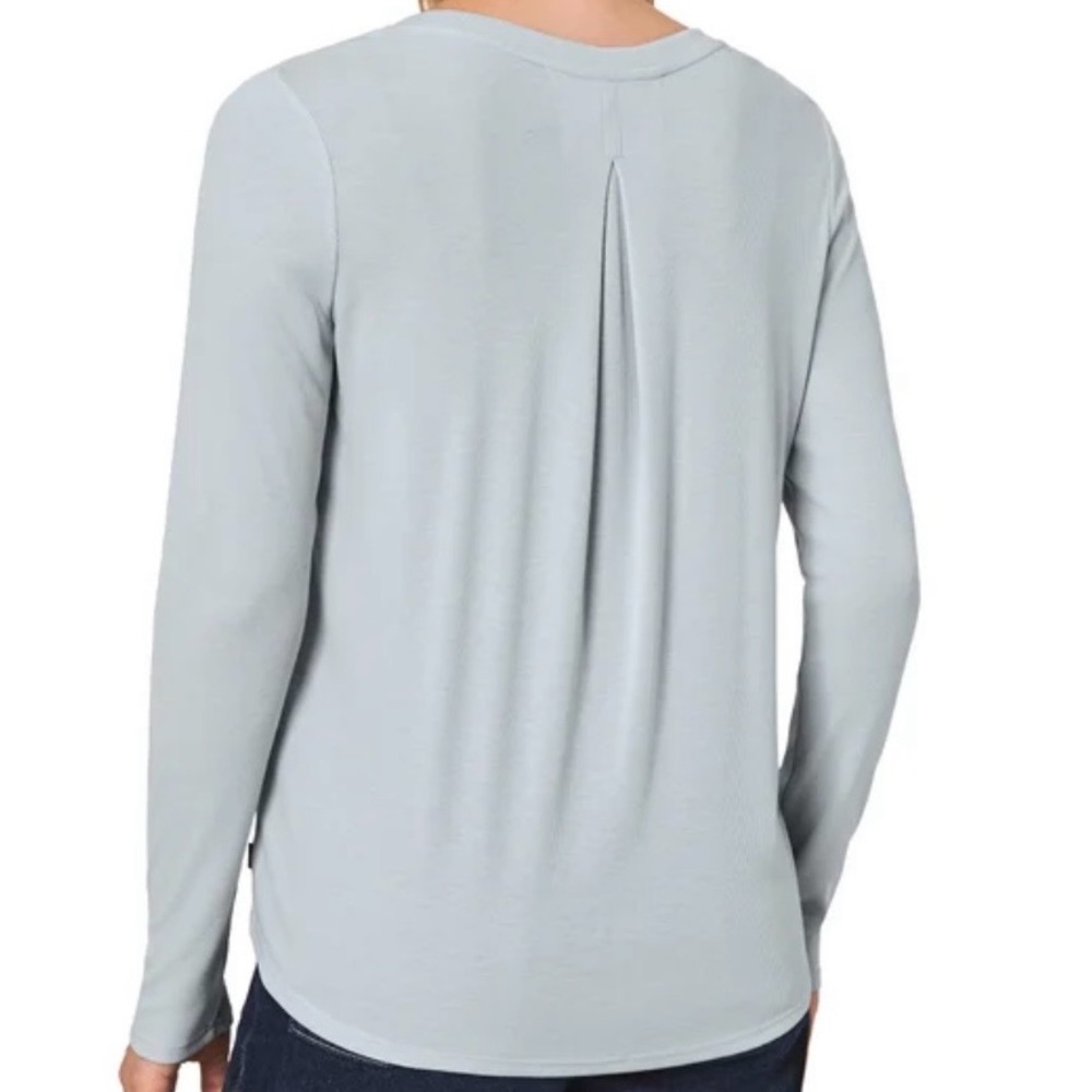 Mondetta Pale Blue Long Sleeve Women's Tee - Picture 2 of 8